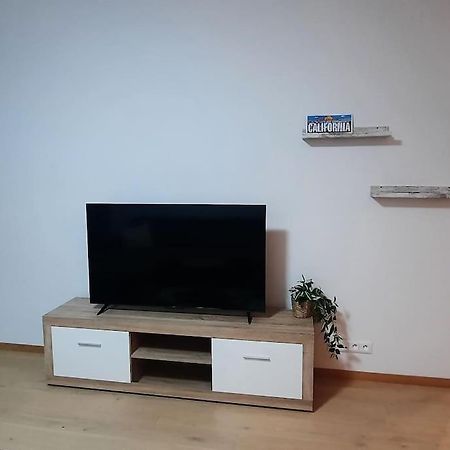 Sky-Park Flat&Parking Apartamento Bratislava Exterior foto